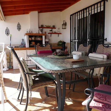 Quality 2 Bed Bungalow Heated Swimming Pools Сasa de vacaciones