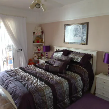 Сasa de vacaciones Quality 2 Bed Bungalow Heated Swimming Pools San Miguel de Abona