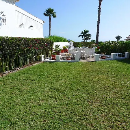 Сasa de vacaciones Quality 2 Bed Bungalow Heated Swimming Pools San Miguel de Abona