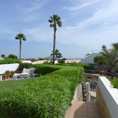Quality 2 Bed Bungalow Heated Swimming Pools Сasa de vacaciones