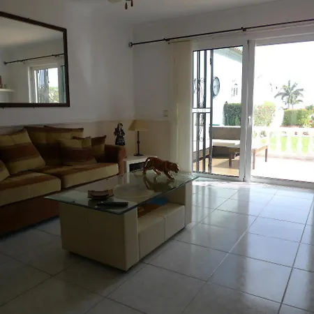 Сasa de vacaciones Quality 2 Bed Bungalow Heated Swimming Pools *